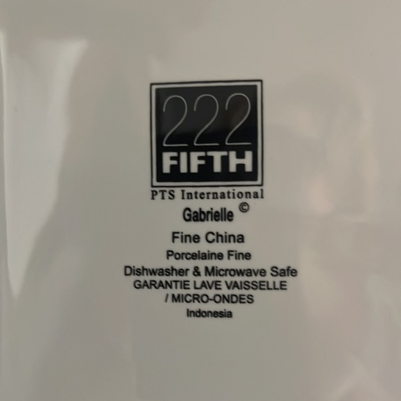 222 FIFTH “Gabrielle Cream” 8.5” Square Salad Plate - Picture 9 of 9